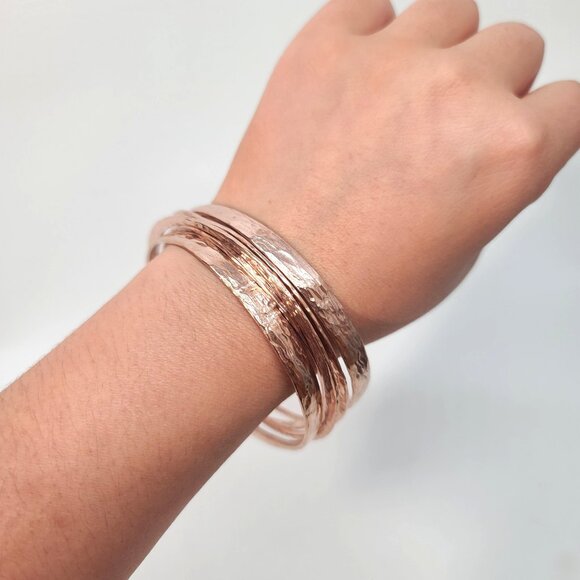 Milor Italy Bronze Rose Gold Hammered set of 5 Stackable Bangle Bracelet, modern - Picture 4 of 7